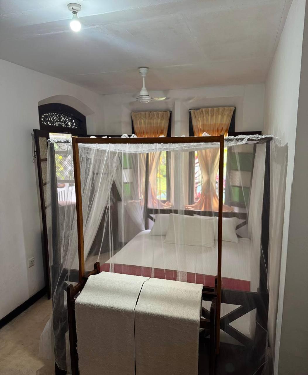 Grand Villa Hikkaduwa Bagian luar foto