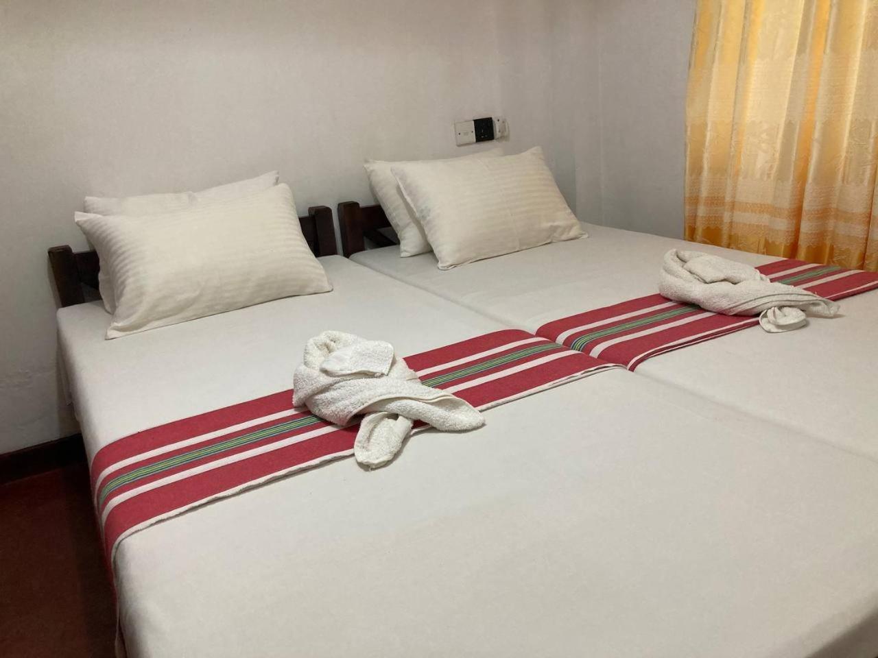 Grand Villa Hikkaduwa Bagian luar foto
