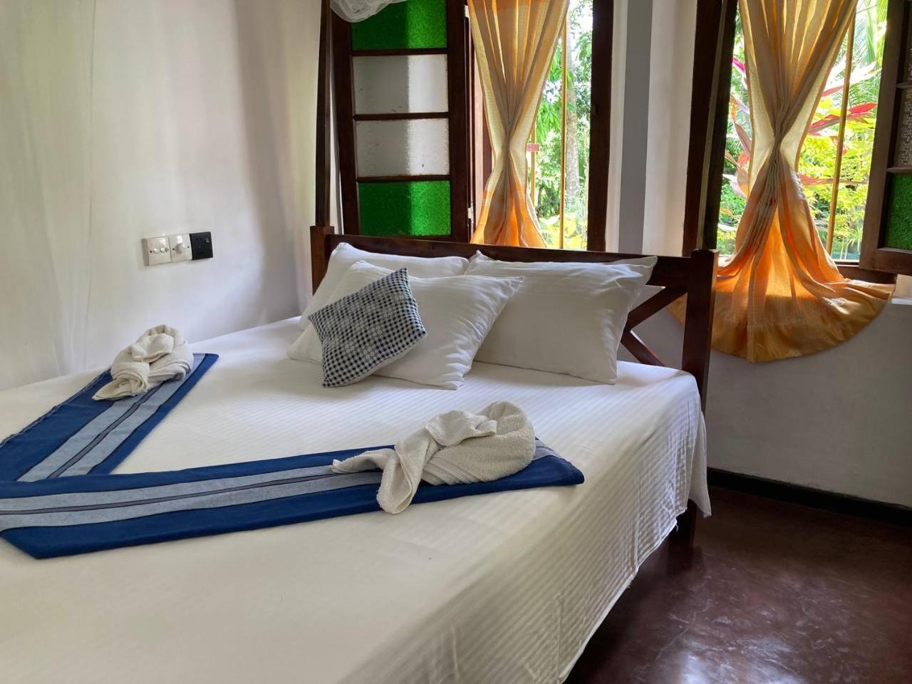 Grand Villa Hikkaduwa Bagian luar foto