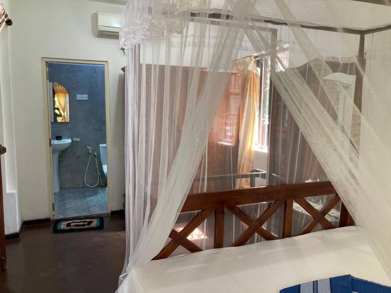 Grand Villa Hikkaduwa Bagian luar foto