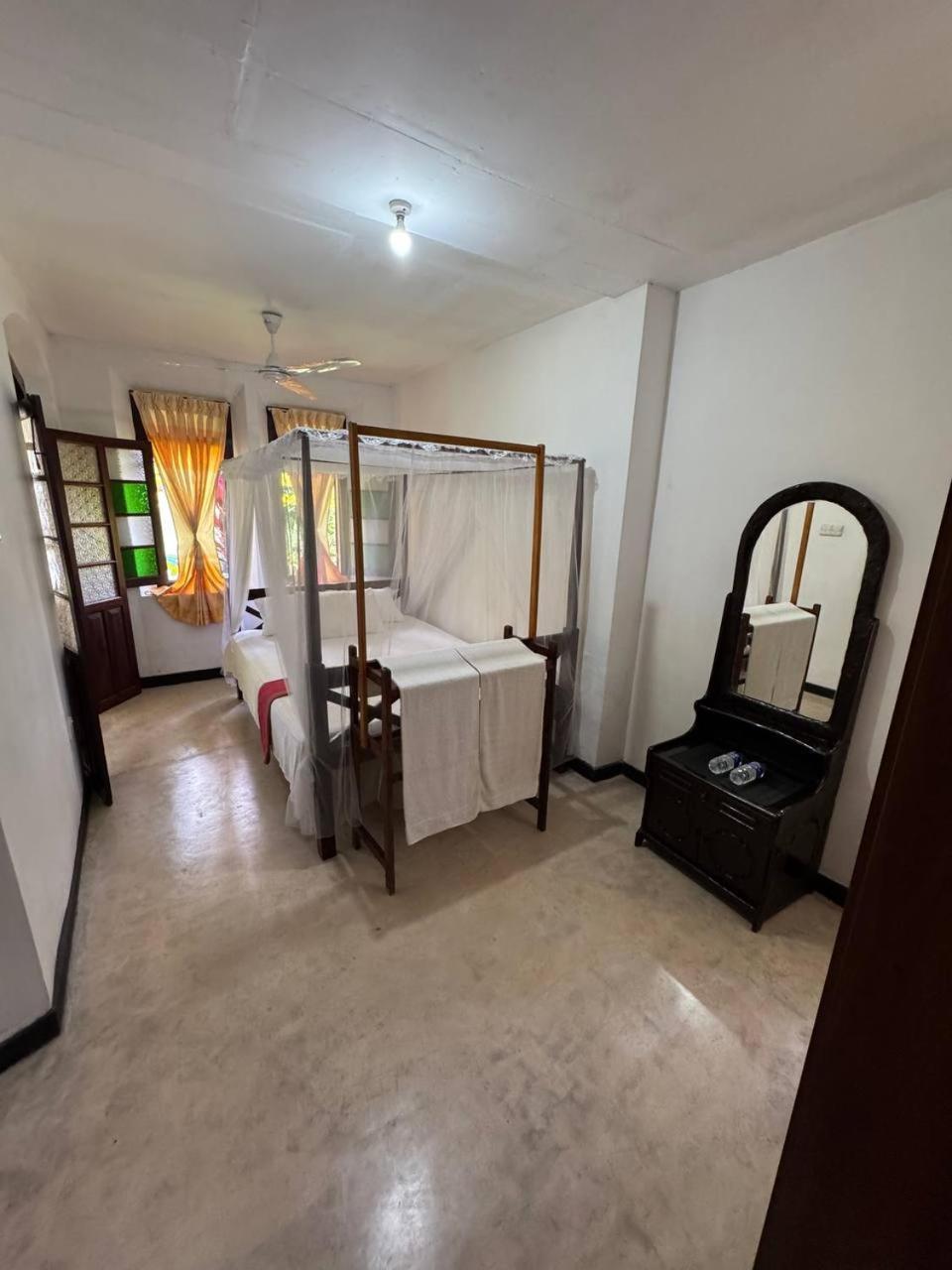 Grand Villa Hikkaduwa Bagian luar foto
